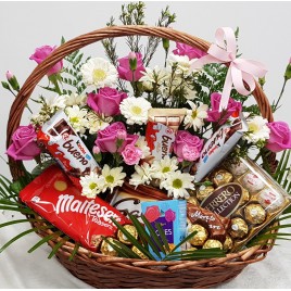 Chocolate Bouquet with Flowers 